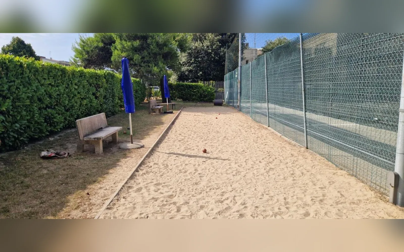Esterni di Casa Vacanze Monachy Beach — Bilocale vista piscina a Bibione,  (foto 25)