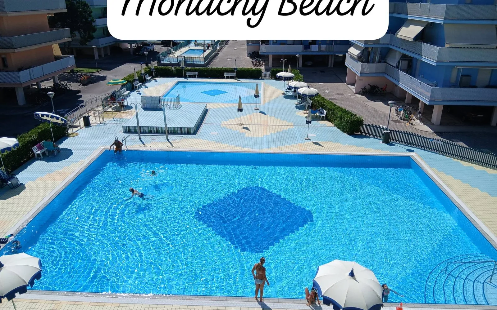 Le piscine del residence viste dall'alto — Casa Vacanze Monachy Beach, Bibione